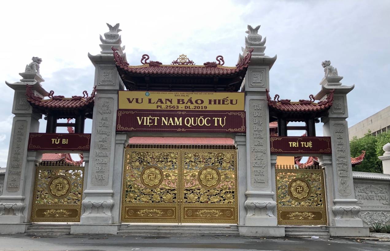 Cổng nhà chùa - CNC 009