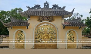 Cổng nhôm đúc tam quan C-197