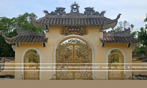 Cổng nhôm đúc tam quan C-196